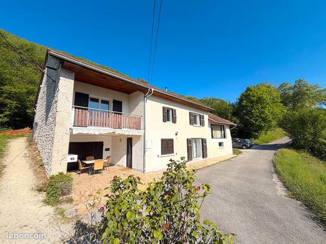 Propriété 6 pièces 158 m²