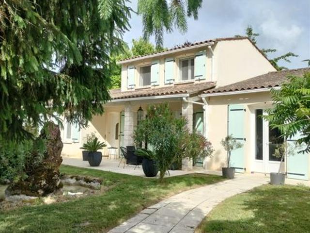 Propriété 6 pièces 159 m²