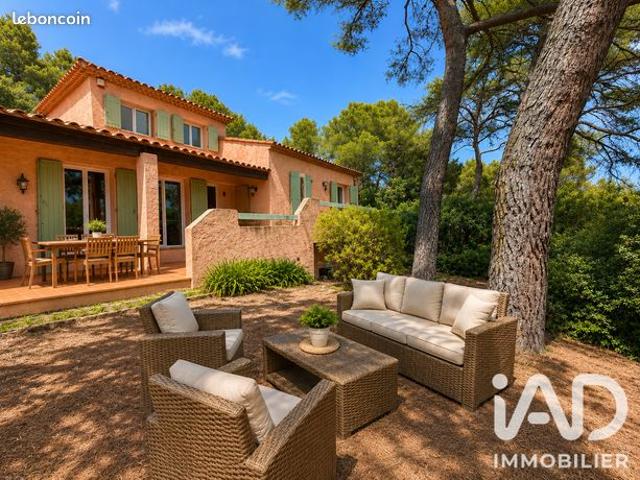Propriété 6 pièces 150 m²