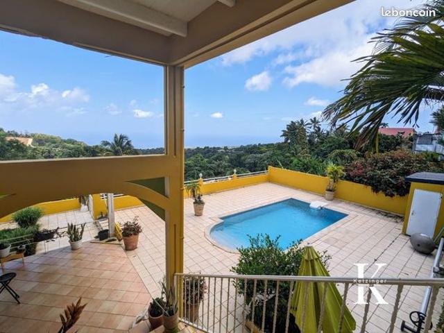 Propriété 6 pièces 150 m²