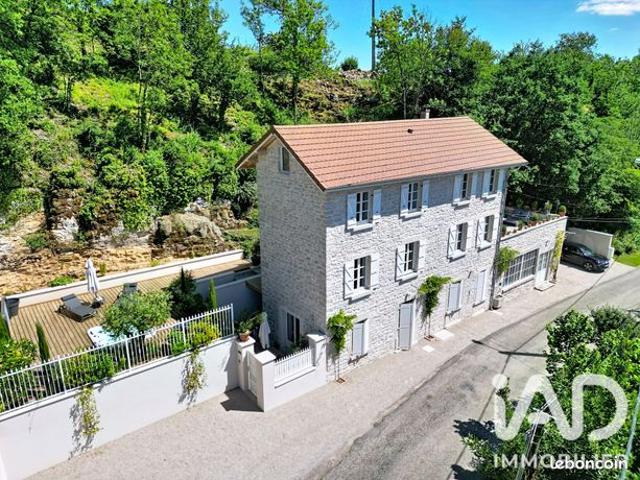 Propriété 6 pièces 150 m²