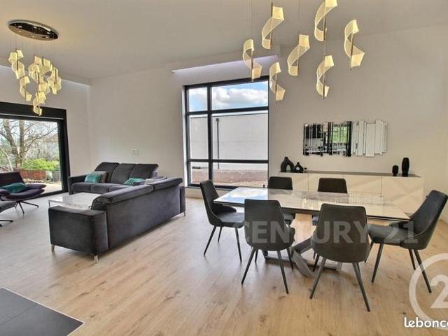 Propriété 6 pièces 150 m²