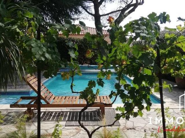 Propriété 6 pièces 150 m²