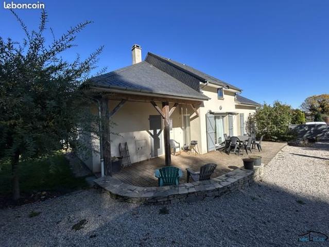 Propriété 6 pièces 150 m²