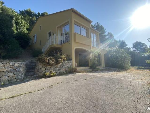 Propriété 6 pièces 150 m²