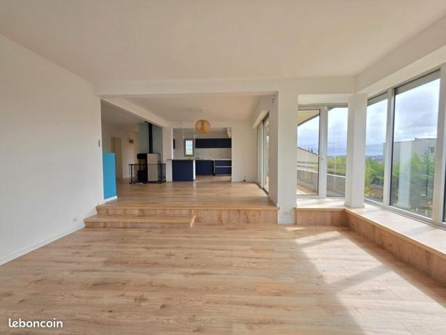 Propriété 6 pièces 150 m²