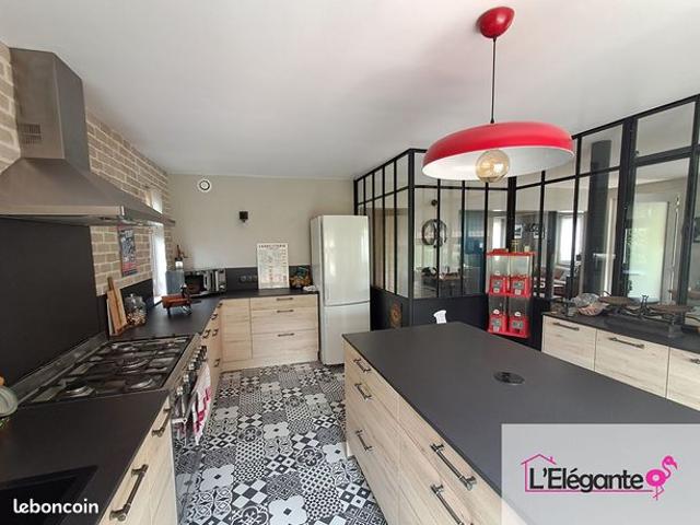 Propriété 6 pièces 150 m²