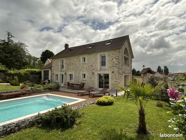 Propriété 6 pièces 150 m²