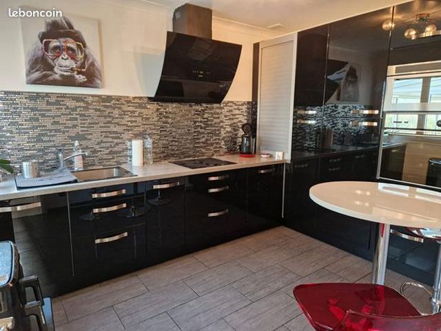 Propriété 6 pièces 150 m²