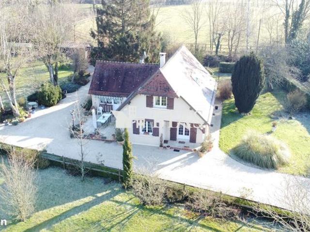 Propriété 6 pièces 150 m²