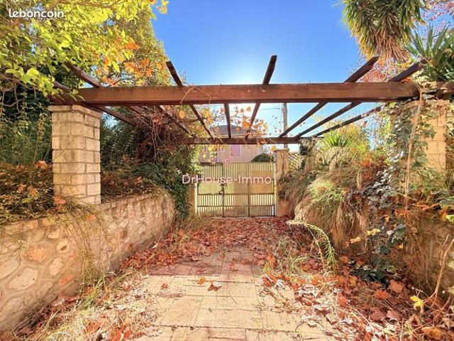 Propriété 6 pièces 150 m²
