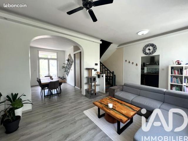 Propriété 6 pièces 150 m²