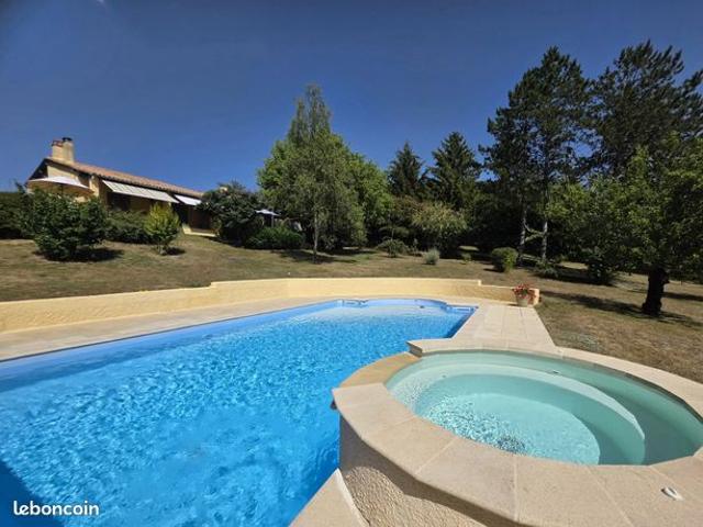 Propriété 6 pièces 150 m²