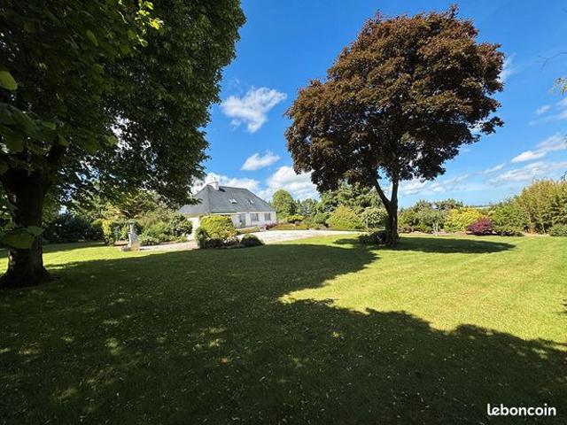 Propriété 6 pièces 151 m²