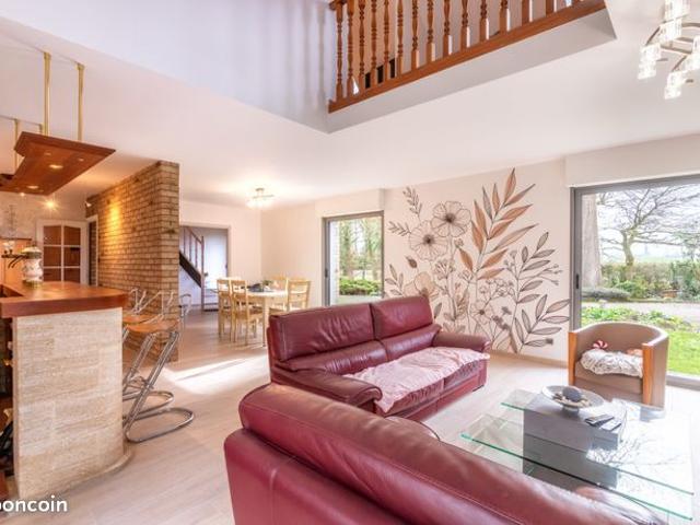 Propriété 6 pièces 151 m²