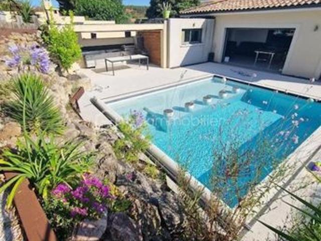 Propriété 6 pièces 152 m²