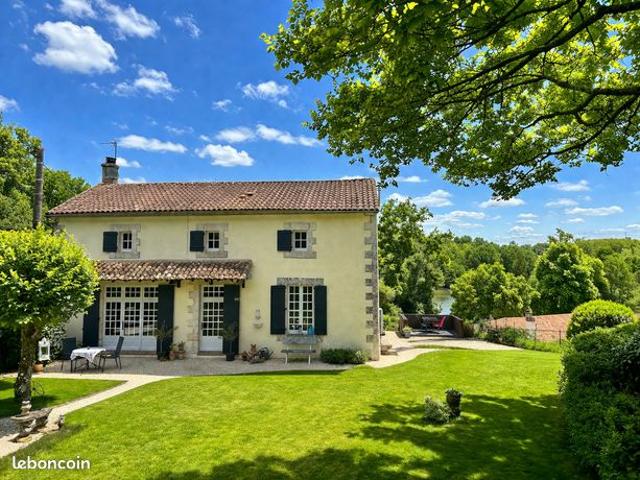 Propriété 6 pièces 152 m²