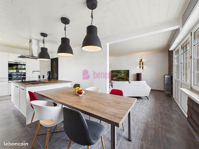 Propriété 6 pièces 152 m²
