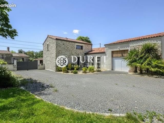 Propriété 6 pièces 153 m²