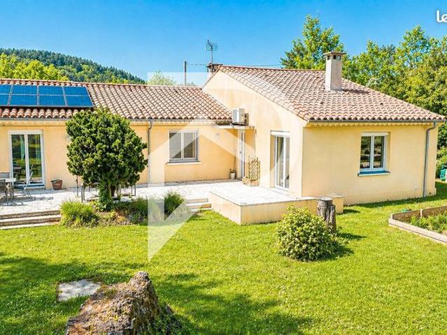Propriété 6 pièces 153 m²