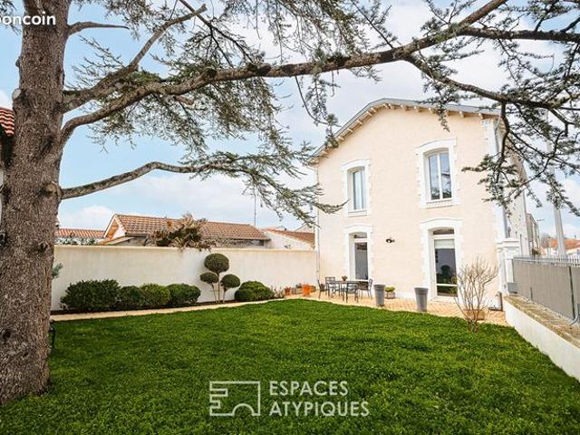 Propriété 6 pièces 164 m²