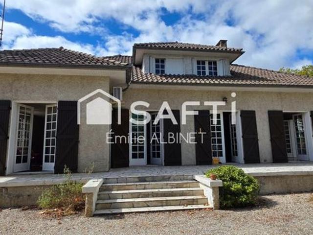 Propriété 6 pièces 164 m²