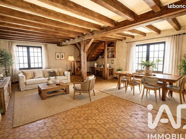 Propriété 6 pièces 164 m²