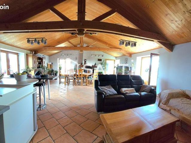 Propriété 6 pièces 164 m²