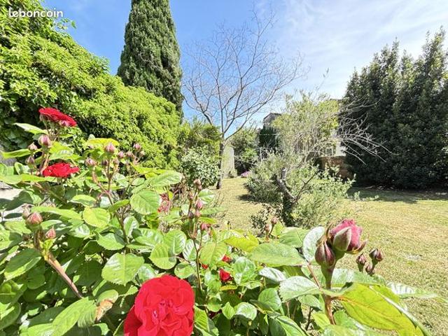Propriété 6 pièces 164 m²