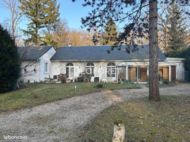 Propriété 6 pièces 164 m²