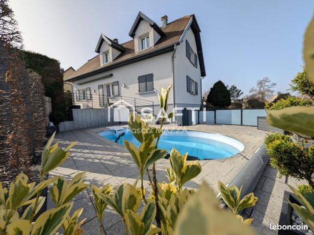 Propriété 6 pièces 165 m²