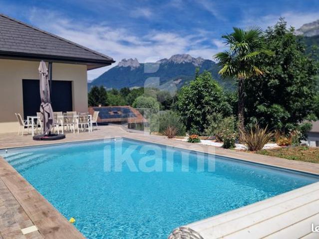 Propriété 6 pièces 165 m²