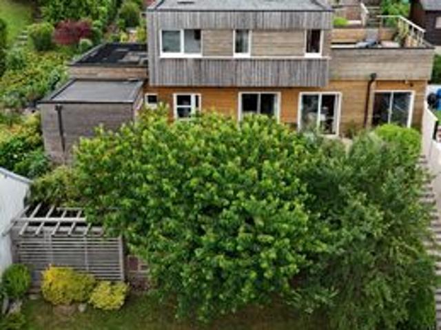 Propriété 6 pièces 165 m²