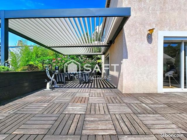 Propriété 6 pièces 165 m²
