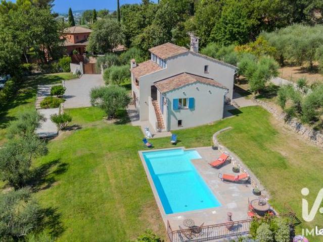 Propriété 6 pièces 165 m²