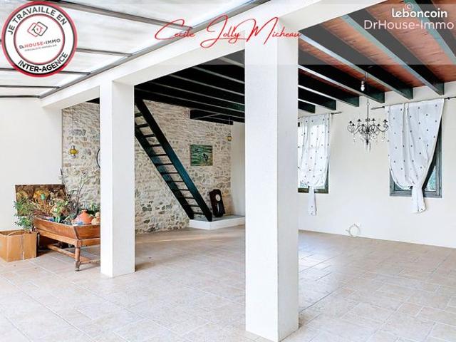 Propriété 6 pièces 165 m²