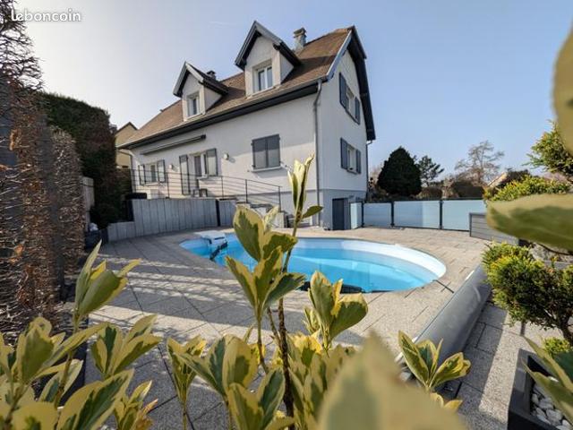 Propriété 6 pièces 165 m²