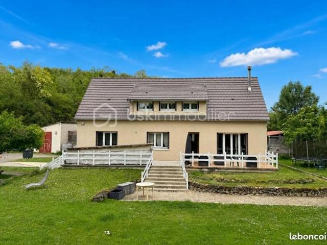 Propriété 6 pièces 165 m²