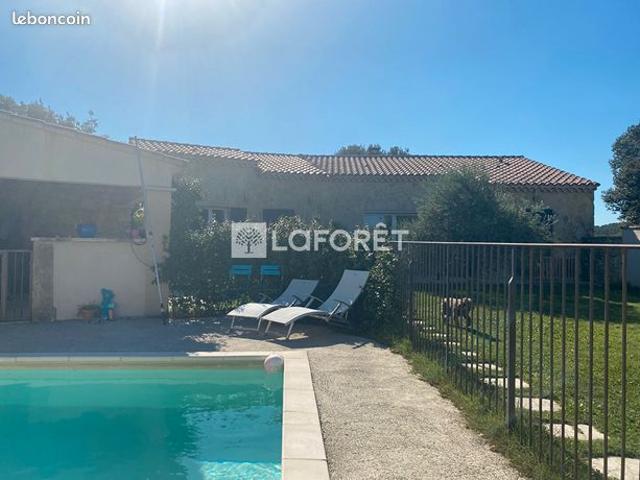 Propriété 6 pièces 165 m²