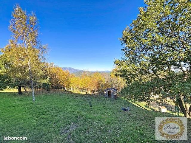 Propriété 6 pièces 165 m²