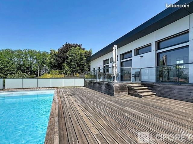 Propriété 6 pièces 165 m²