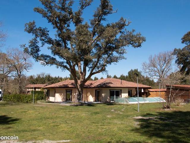 Propriété 6 pièces 166 m²