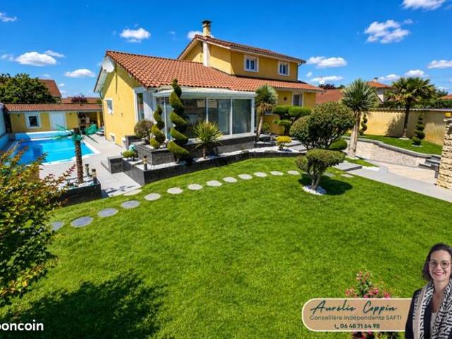 Propriété 6 pièces 166 m²