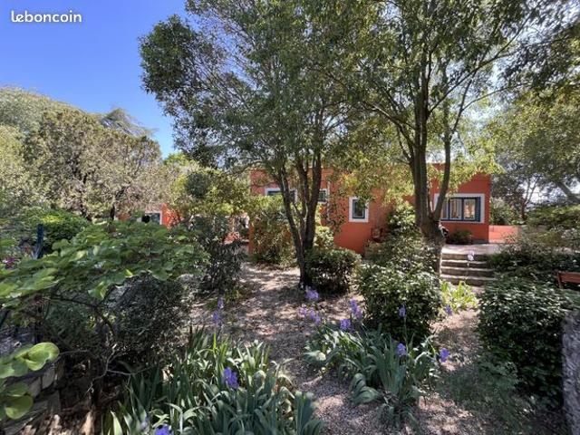Propriété 6 pièces 167 m²