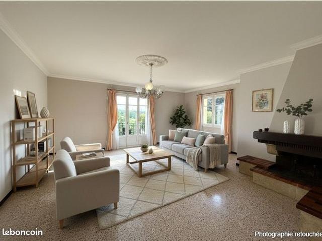 Propriété 6 pièces 167 m²