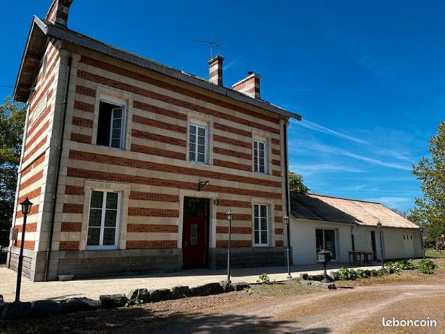 Propriété 6 pièces 167 m²