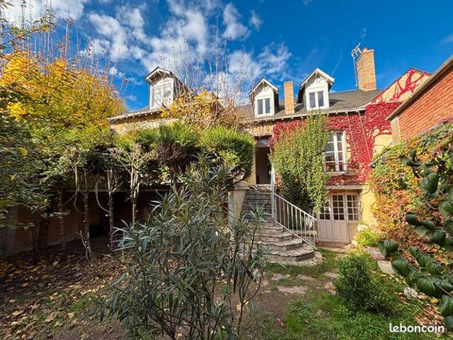 Propriété 6 pièces 167 m²