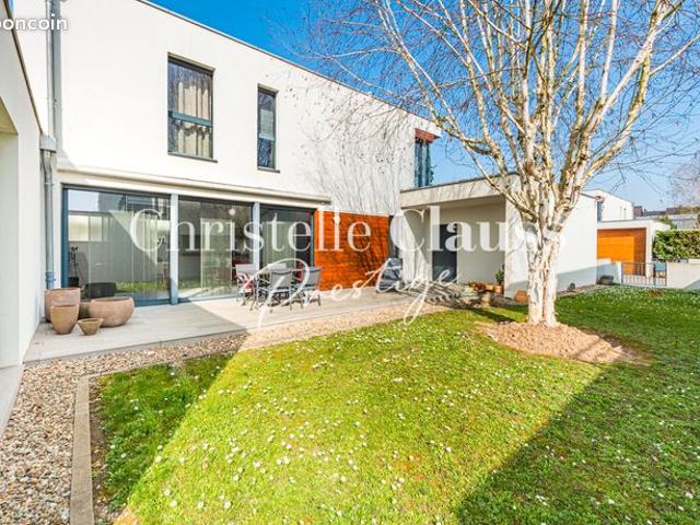 Propriété 6 pièces 167 m²