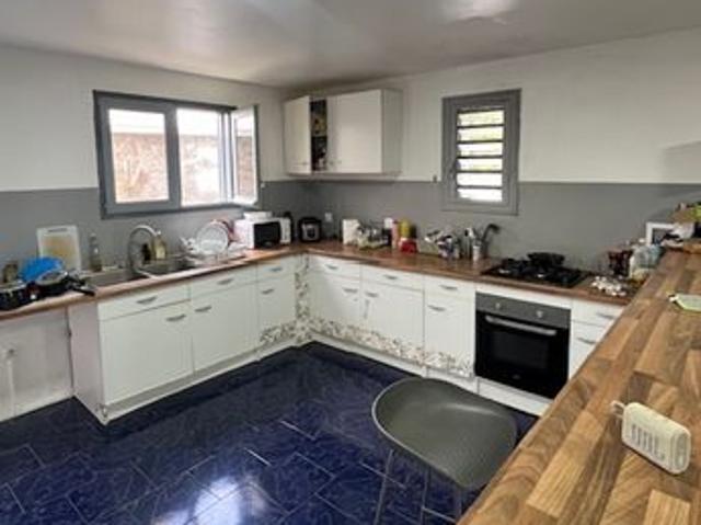 Propriété 6 pièces 168 m²