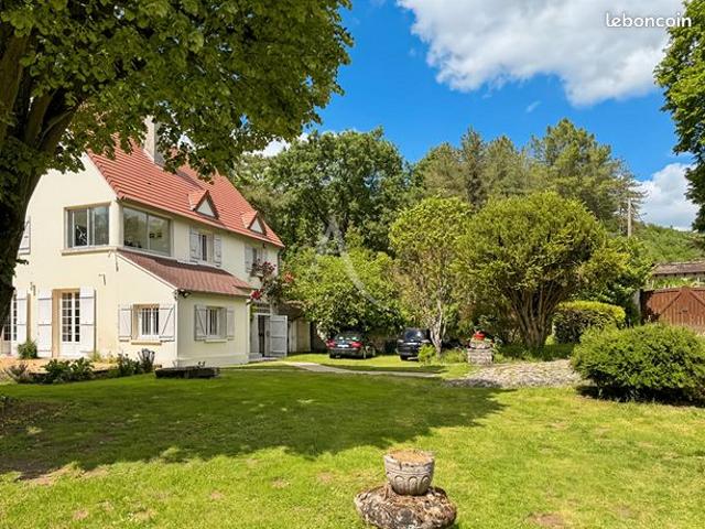 Propriété 6 pièces 168 m²